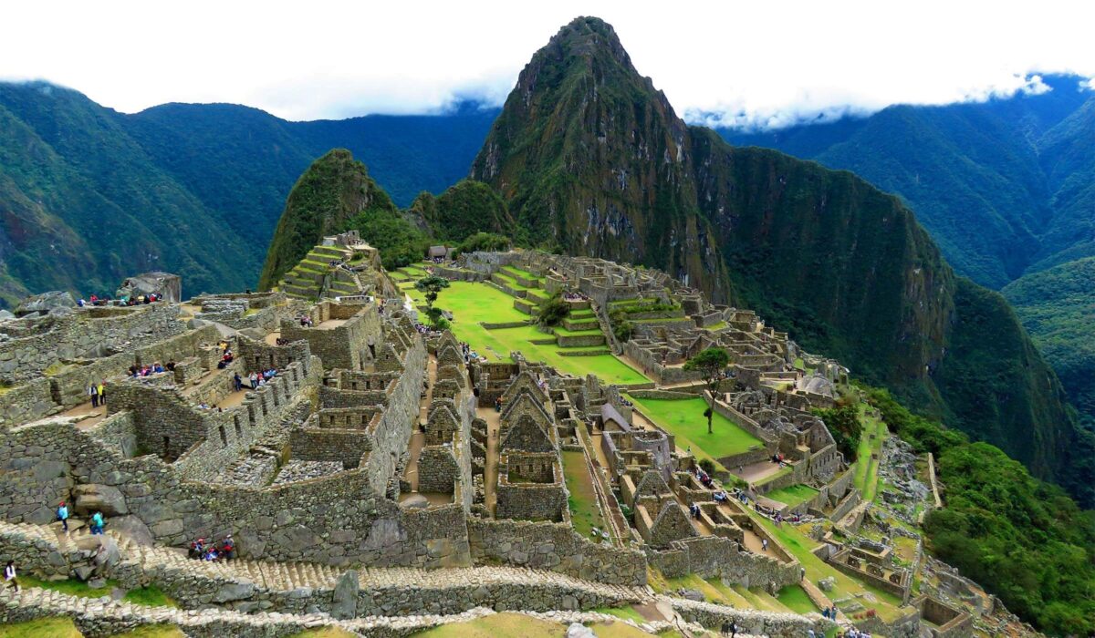 Machu Picchu en Carro 2 Días / 1 Noche