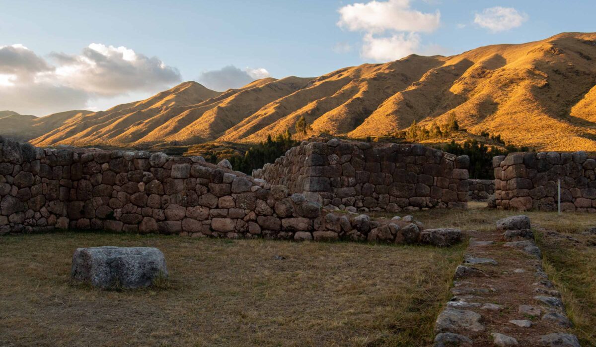 Lima-Cusco-Urubamba-Machu Picchu-Lake Titicaca 10 Days / 9 Nights