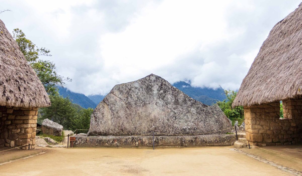 Cusco City Tour-Montaña de Colores-Valle Sagrado-Machu Picchu 5 Días / 4 Noches
