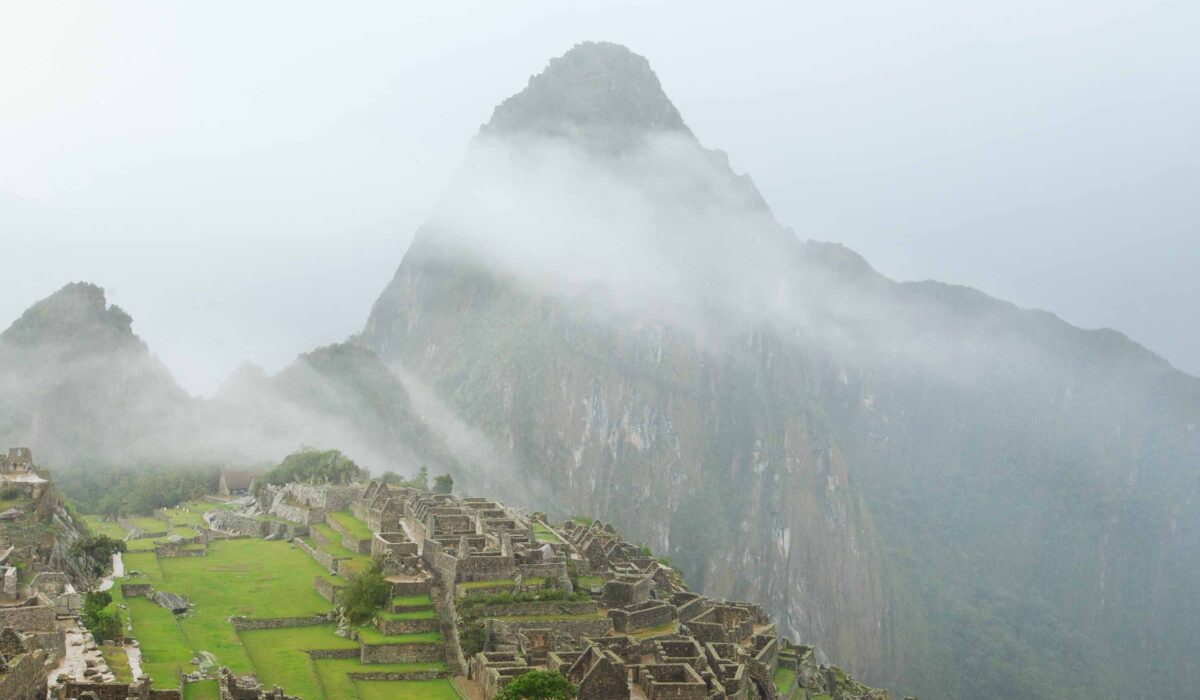 Cusco City Tour-Montaña de Colores-Valle Sagrado-Machu Picchu 5 Días / 4 Noches