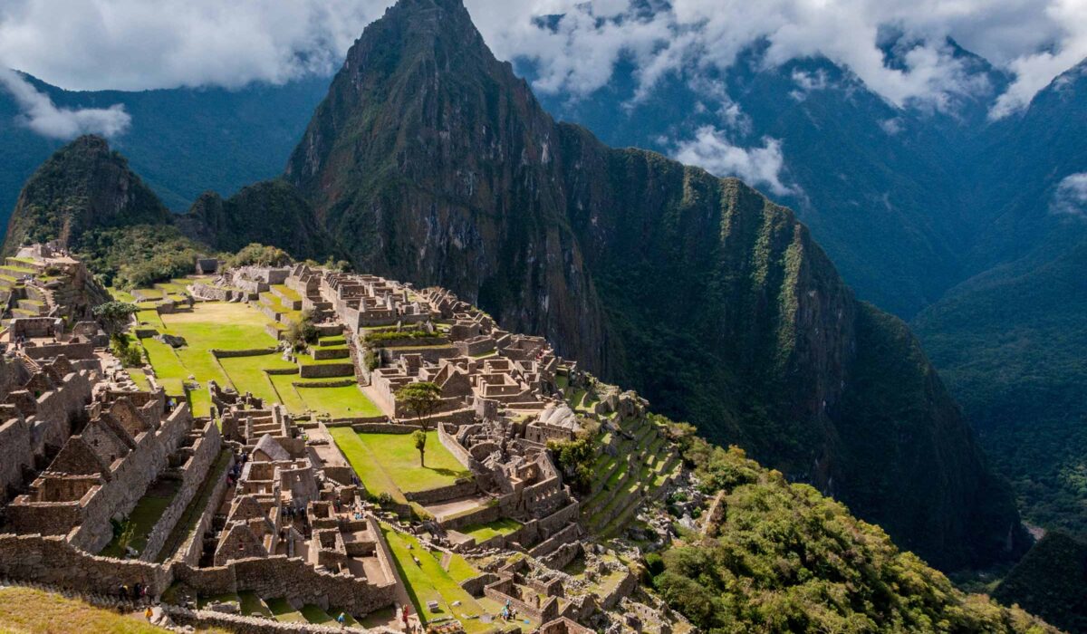 Cusco City Tour-Montaña de Colores-Valle Sagrado-Machu Picchu 5 Días / 4 Noches