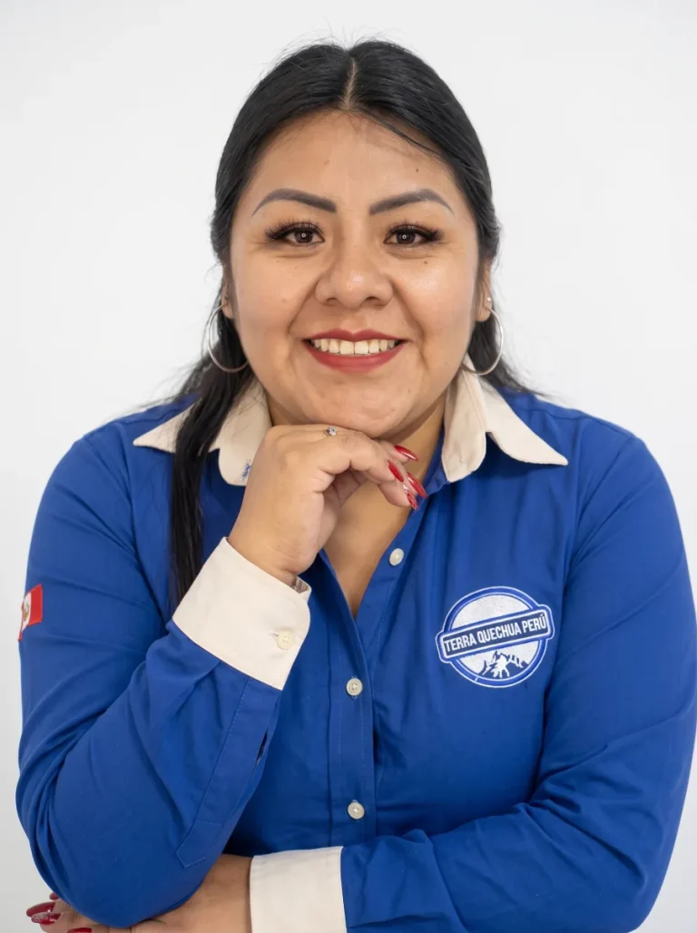 Acerca de Nosotros 5 Adela Ancori, jefa de operaciones de Terra Quechua Perú