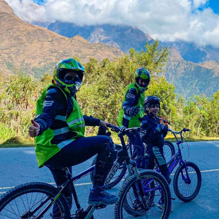Inca Jungle a Machu Picchu 4 Días / 3 Ciclismo+Rafting+Tirolesa