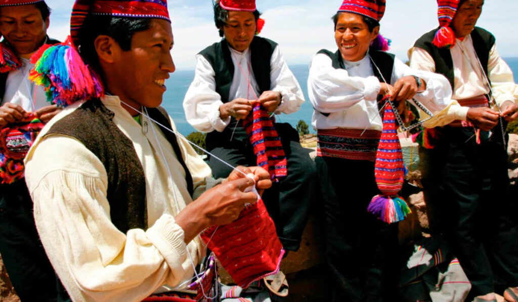inhabitants of amantani island