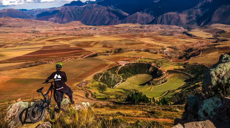 Ciclismo Maras Moray Día Completo